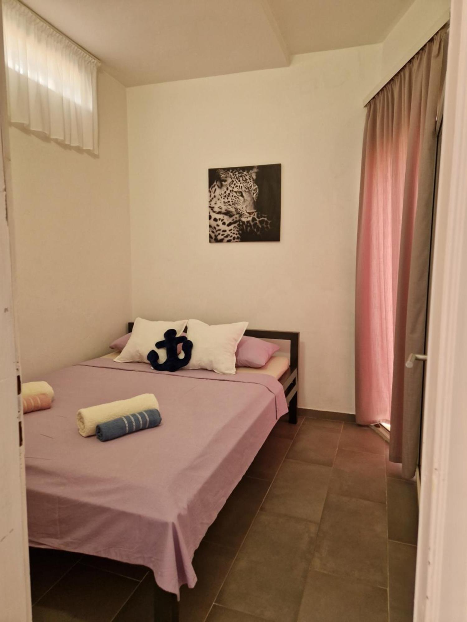 Aurelia Apartments, วีร์ ภายนอก รูปภาพ
