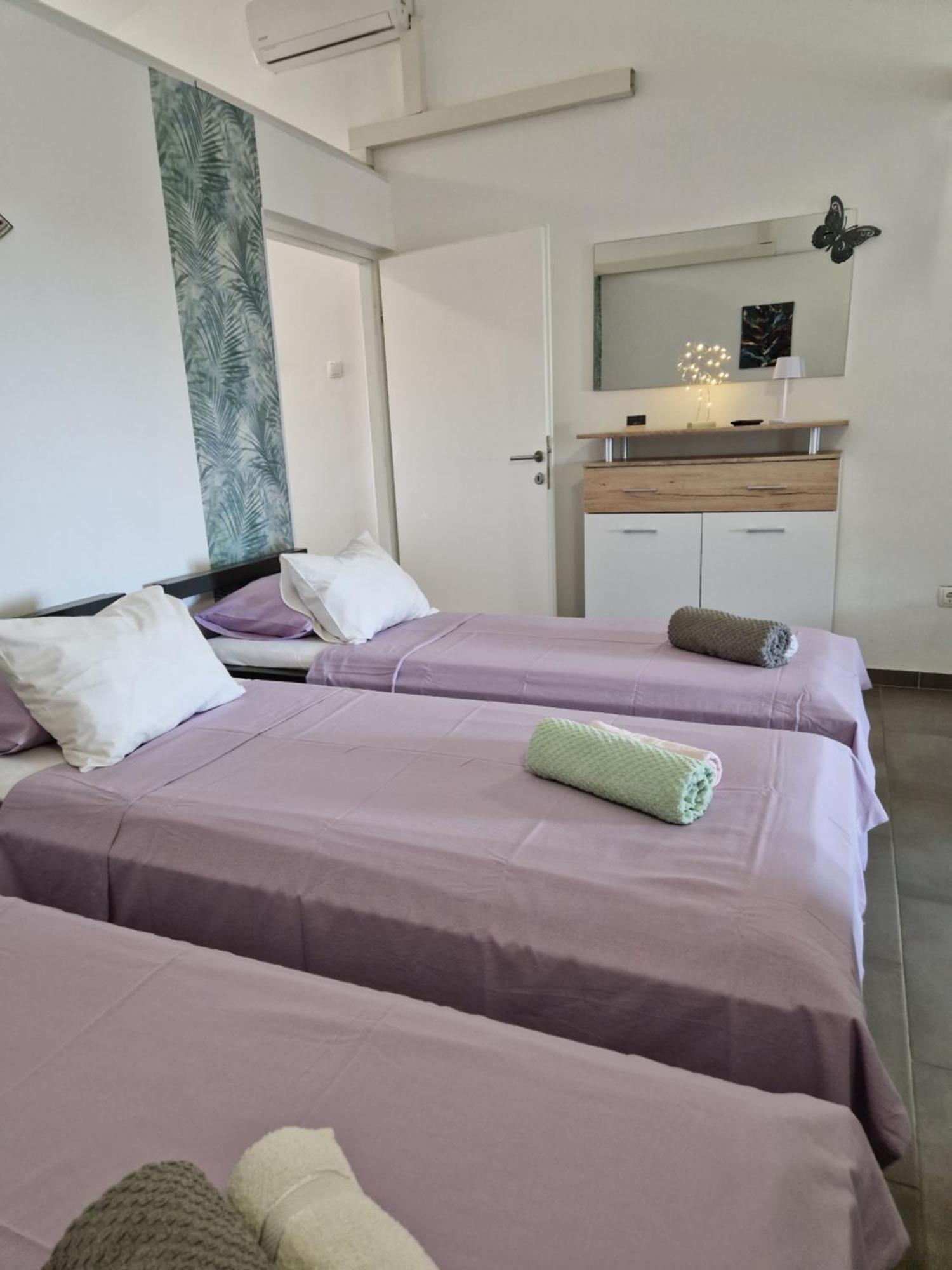 Aurelia Apartments, วีร์ ภายนอก รูปภาพ