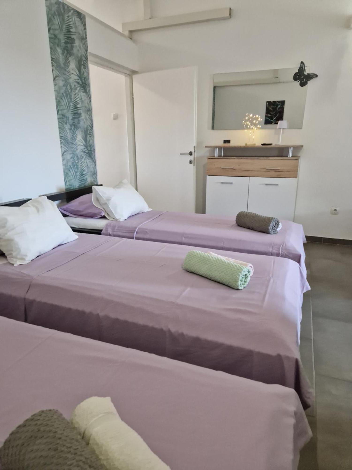 Aurelia Apartments, วีร์ ภายนอก รูปภาพ