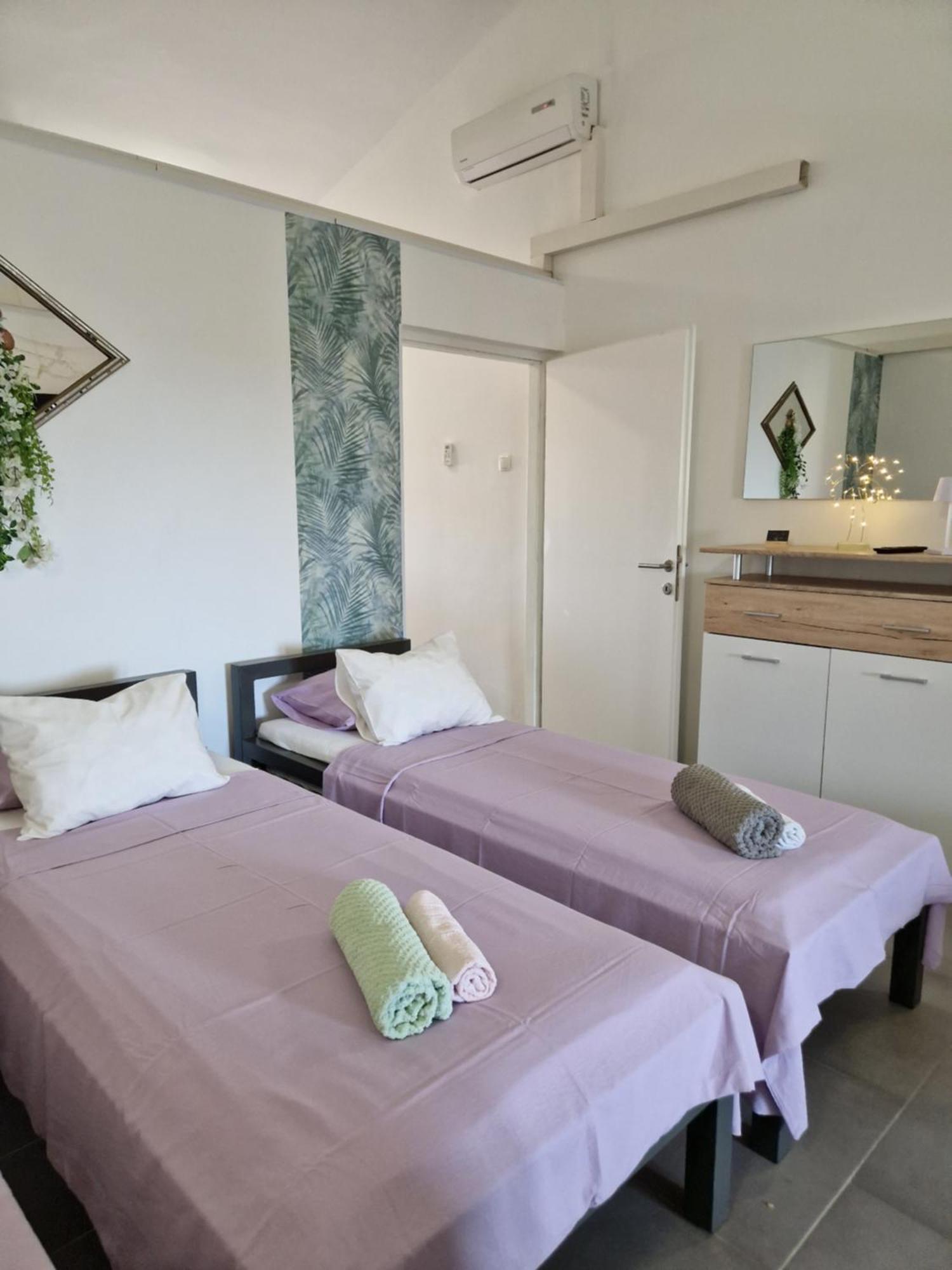 Aurelia Apartments, วีร์ ภายนอก รูปภาพ