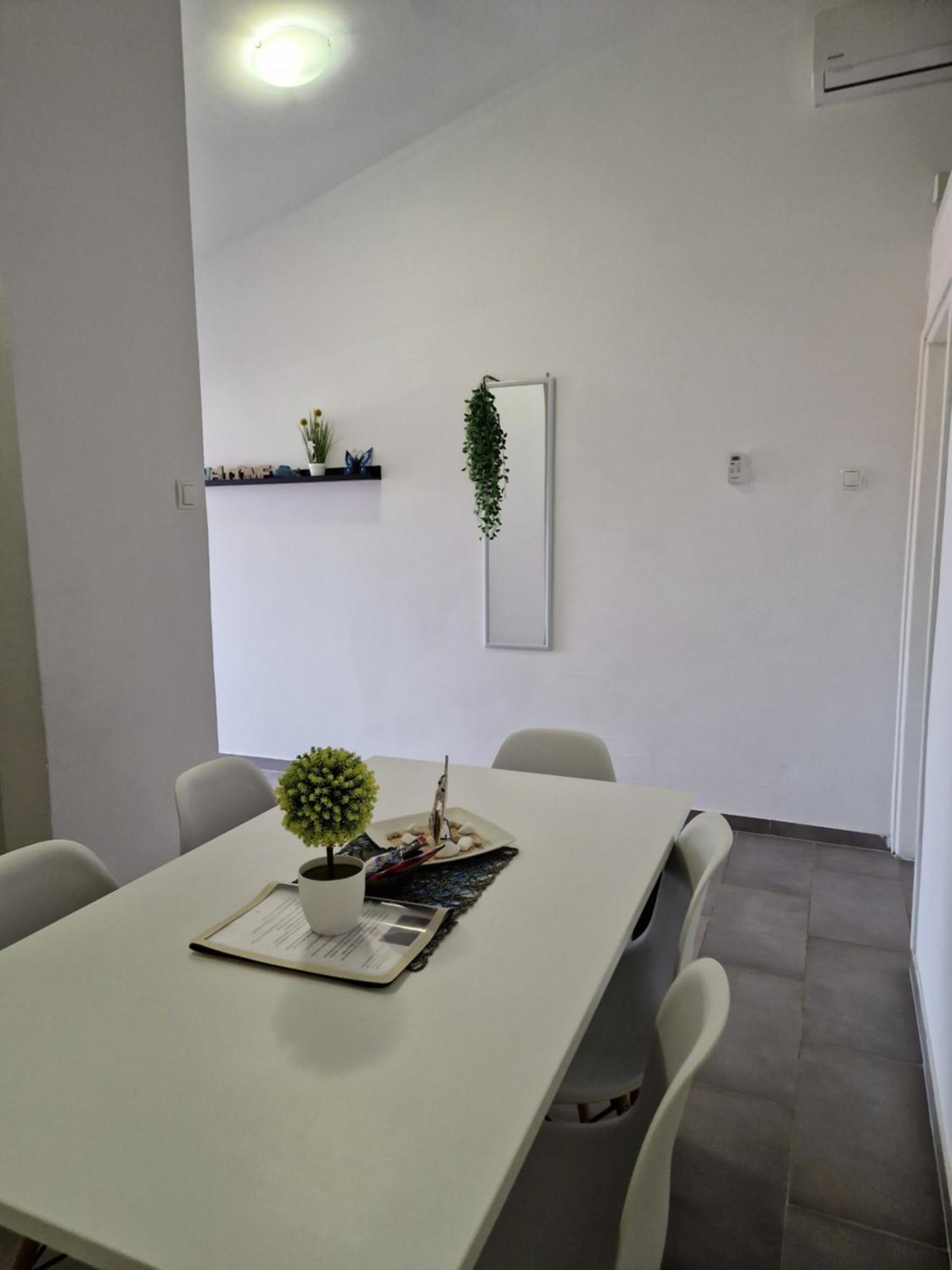 Aurelia Apartments, วีร์ ภายนอก รูปภาพ