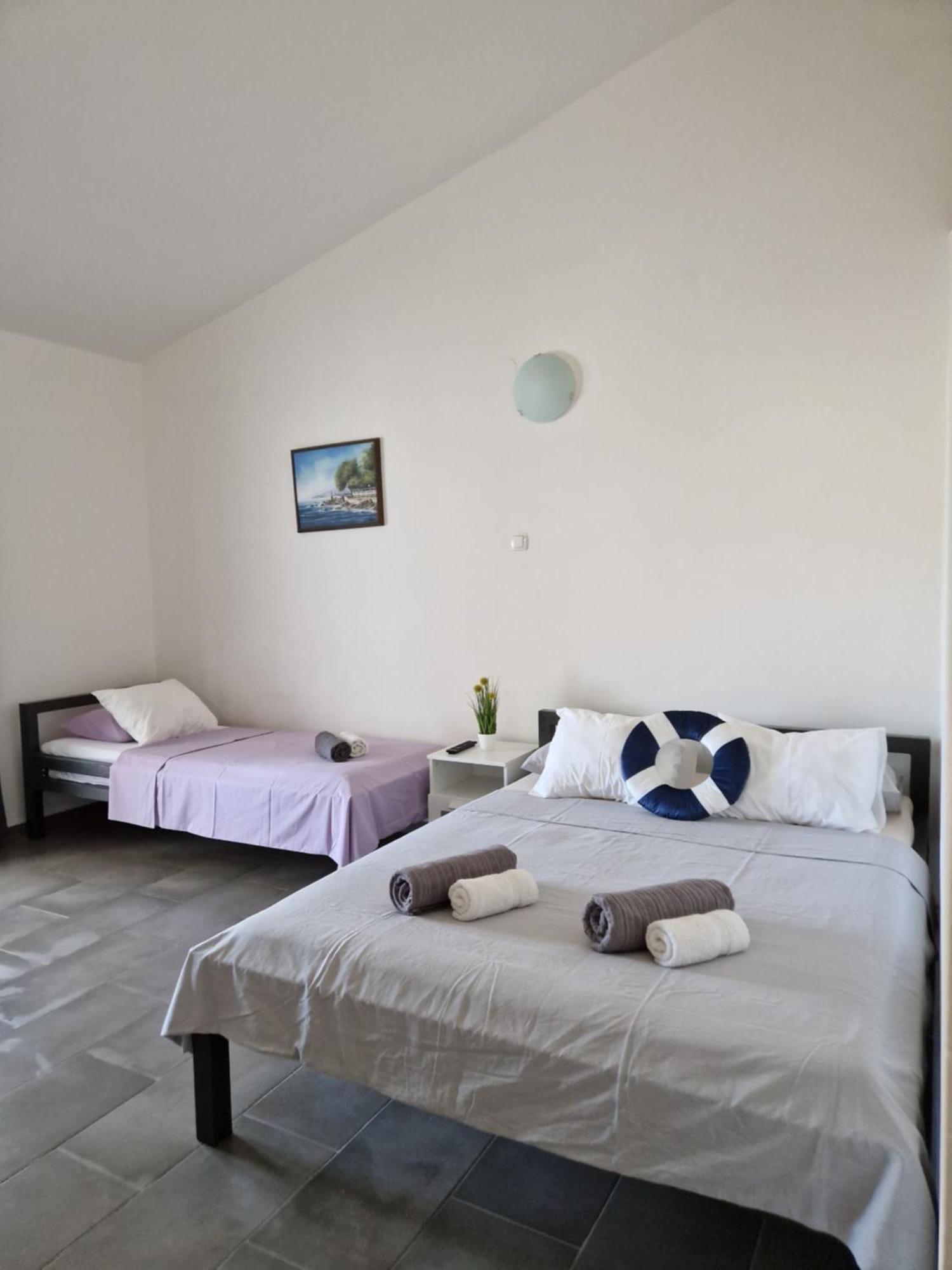 Aurelia Apartments, วีร์ ภายนอก รูปภาพ
