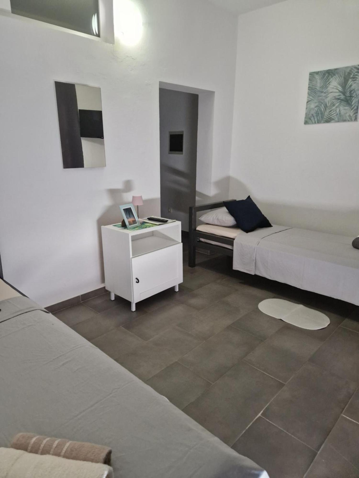 Aurelia Apartments, วีร์ ภายนอก รูปภาพ